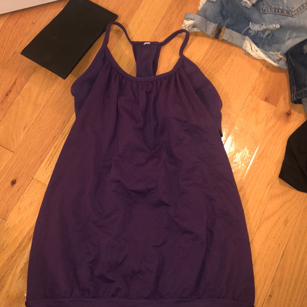 purple lululemon tank